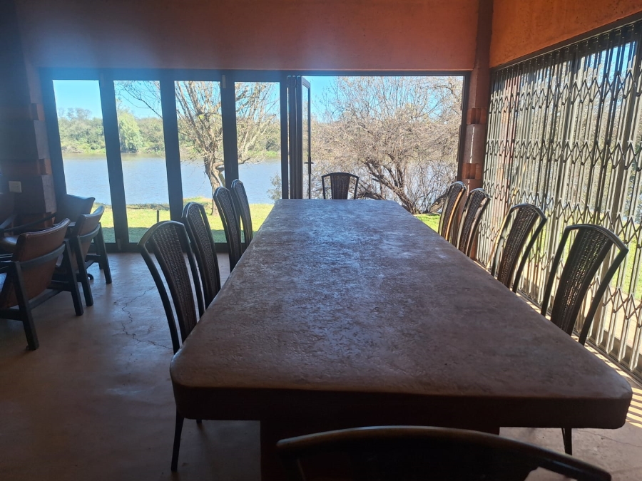 4 Bedroom Property for Sale in Kroonstad Rural Free State